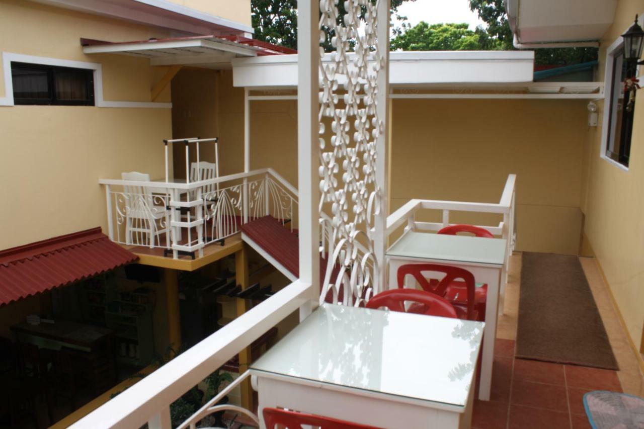 Oslob Malonzo Pension House Екстериор снимка