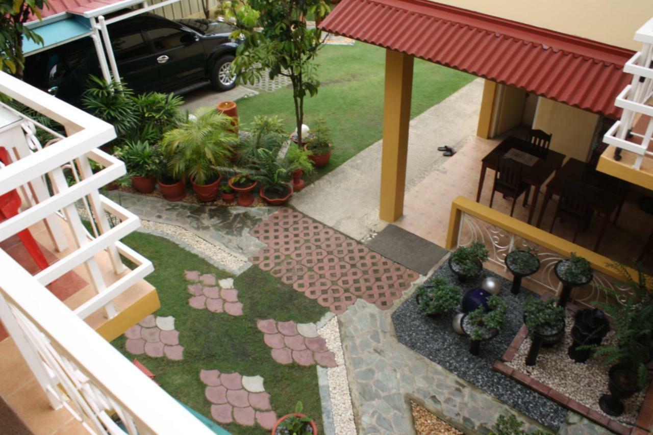 Oslob Malonzo Pension House Екстериор снимка