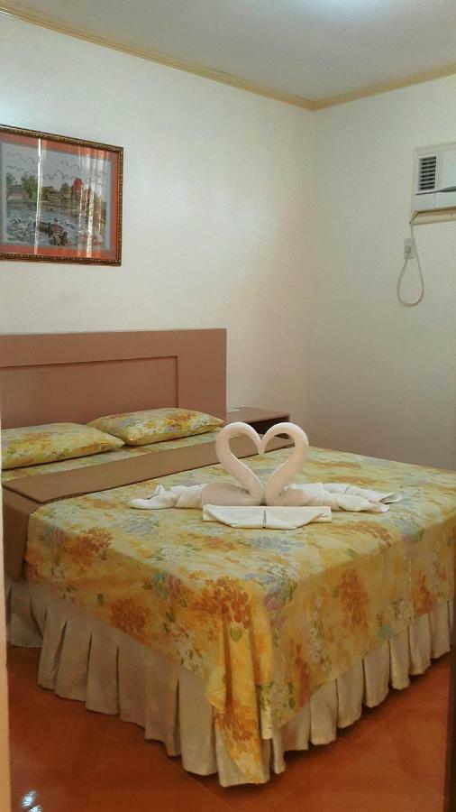 Oslob Malonzo Pension House Екстериор снимка